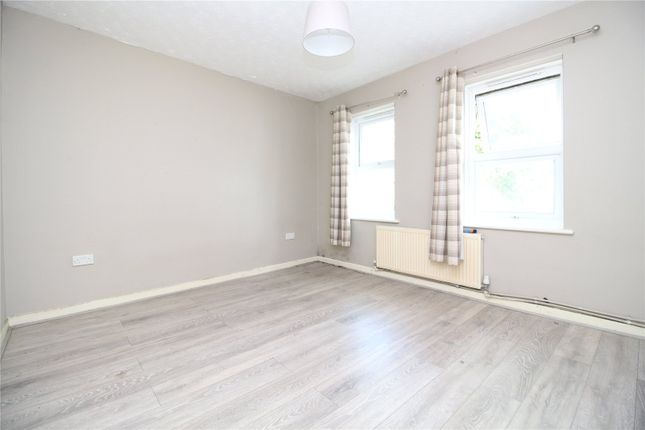 Flat for sale in Linden House, The Square, Pennington, Hampshire