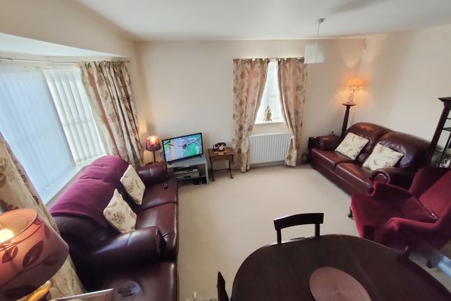 17, Swain Court, Darlington photo 4