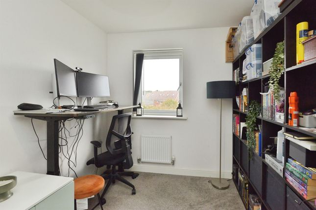 Flat 11, 18, Berrenda Avenue, Milton Keynes photo 4