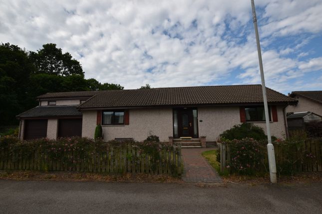 Thumbnail Bungalow to rent in Findhorn Road, Kinloss, Forres