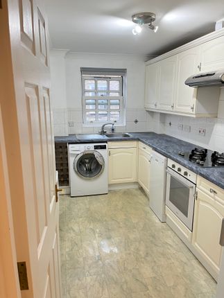 Wren House, 2b High Street, Hampton Wick photo 3