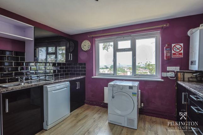 4 Barne Close, Plymouth, Devon photo 4