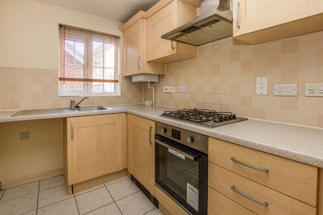 24, Abbots Way, Kettering photo 3