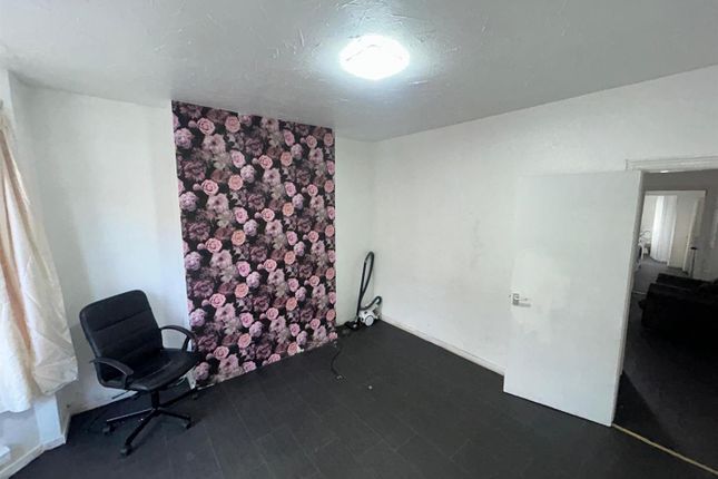 Studio house on 45, Sedgley Avenue, Nottingham, £1,150/mo