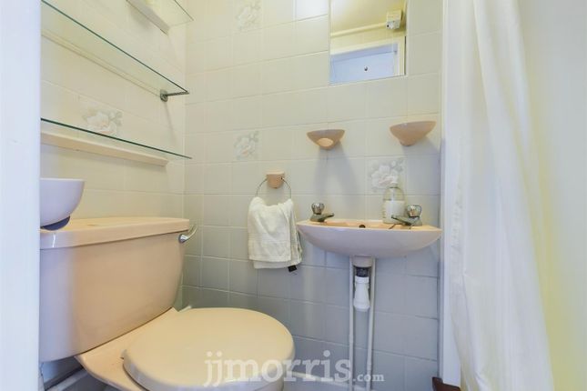 Ensuite