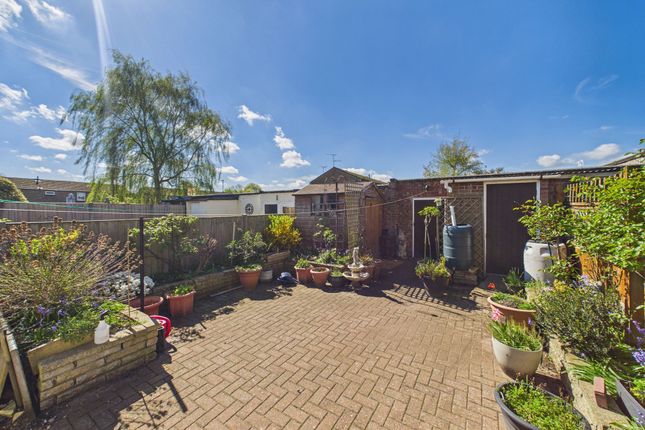 131 Fairfields, Thetford photo 3