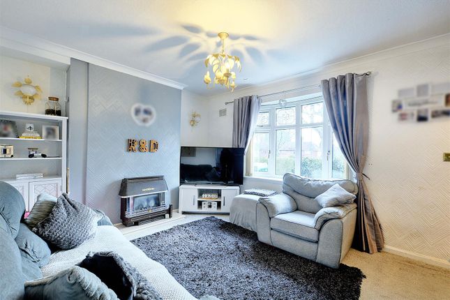 47, Woodside Road, Nottingham photo 2