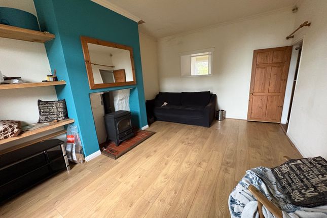 23, Quarry Street, Bradford photo 2
