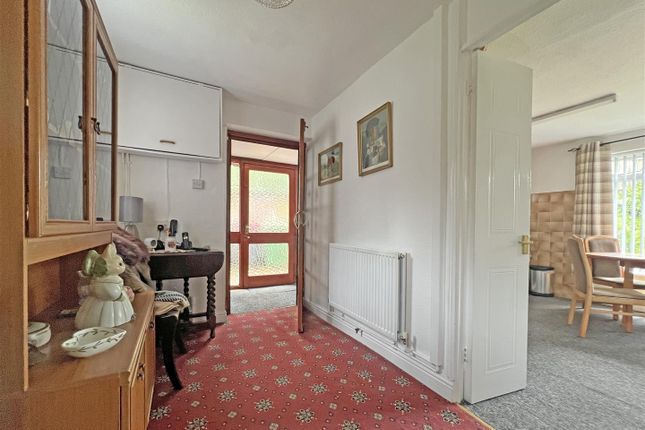 95, Kemberton Drive, Telford photo 2