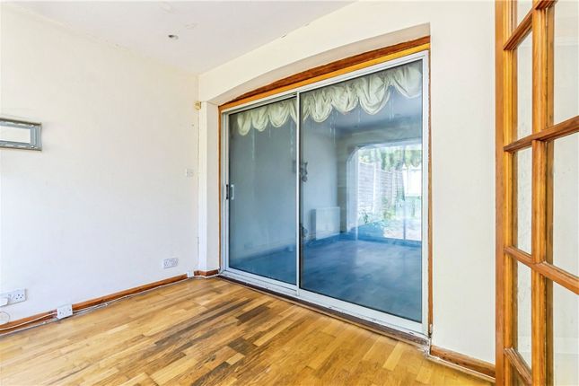 5, Croft Road, London photo 4