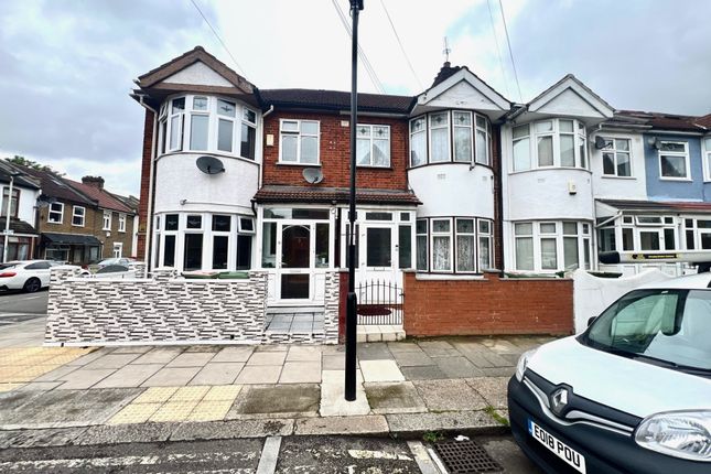 Terraced house for sale in Southern Road, London