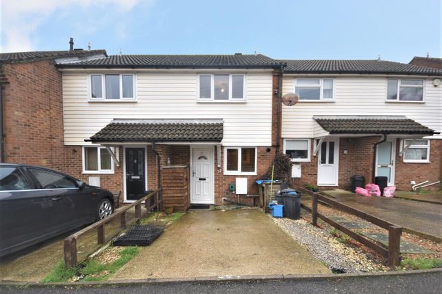 Thumbnail Terraced house to rent in Becket Close, Hastings