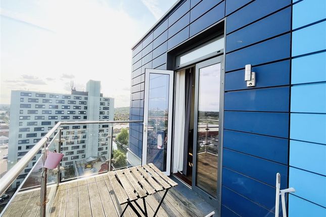 Thumbnail Flat for sale in Venice House, Hatton Road, Wembley