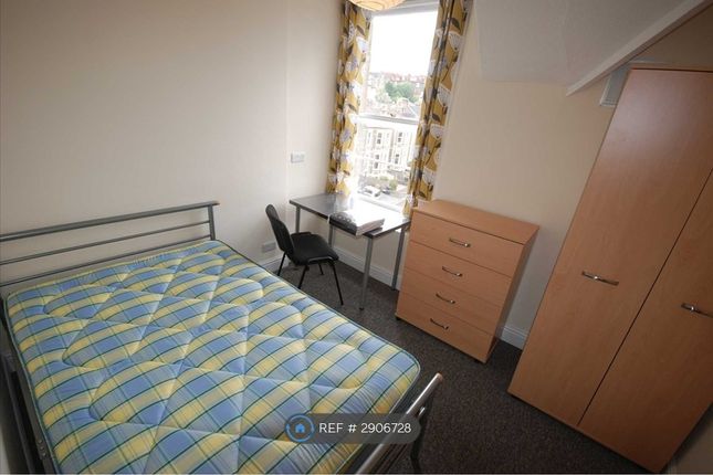 Top Floor Flat, Waverley Road, Bristol photo 3
