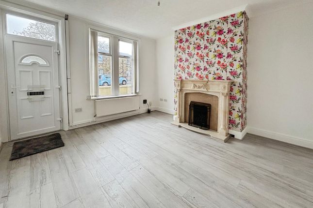 16, Stafford Street, Bradford photo 5