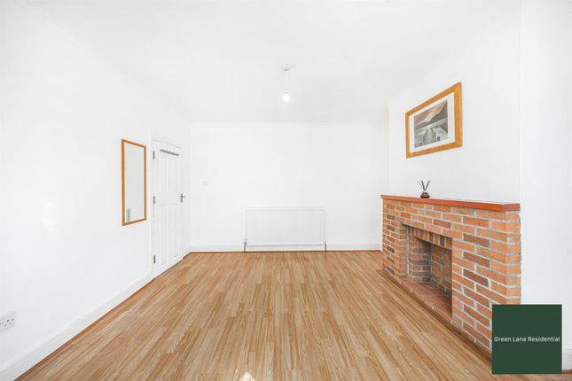 27, Netherfield Gardens, Barking photo 4