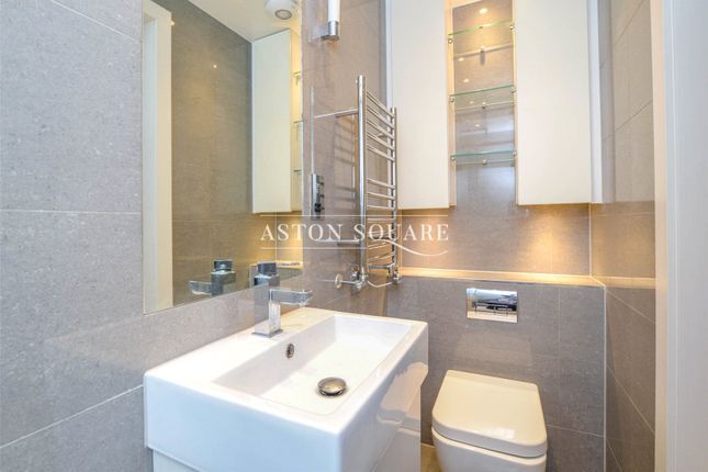Flat 5, 164, Pentonville Road, London photo 4