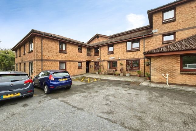 23, Parklands Court, Swansea photo 2