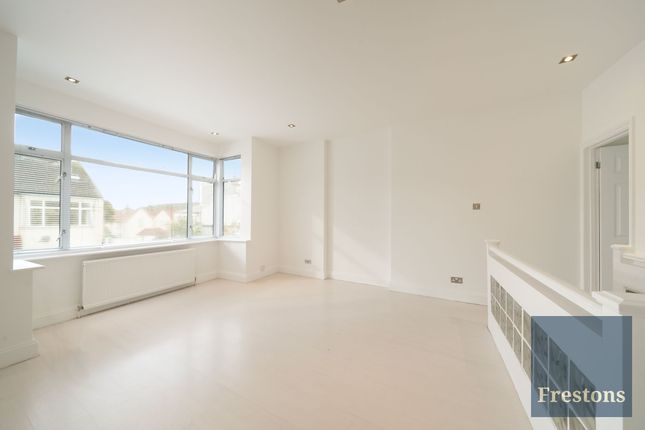 44 Dartmouth Road, London photo 3