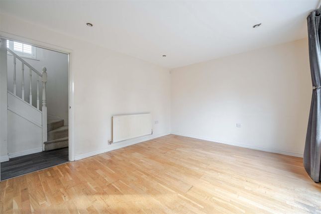 68, Dowles Green, Wokingham photo 4