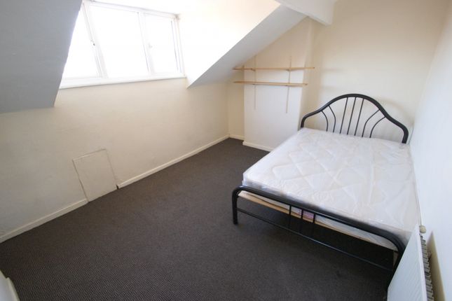 Terraced house to rent in Harold Avenue, Hyde Park, Leeds