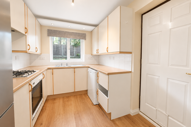 8, South Croydon photo 2