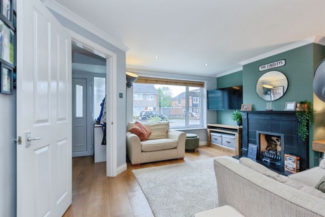 16, Southey Close, Leicester photo 3
