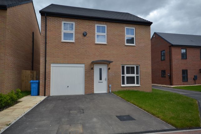 Thumbnail Detached house for sale in Attraction, Kingswood, Hull