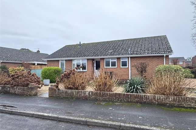 3-bed bungalow on 35, Cutler Close, New Milton, £399,950