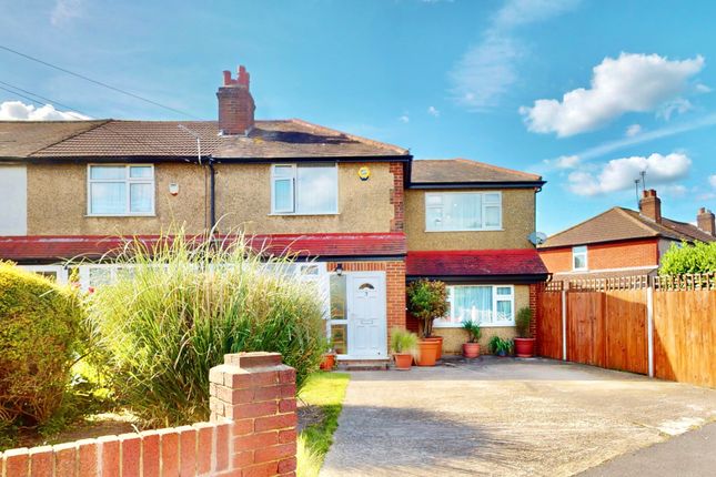 End terrace house for sale in Woodrow Avenue, Hayes