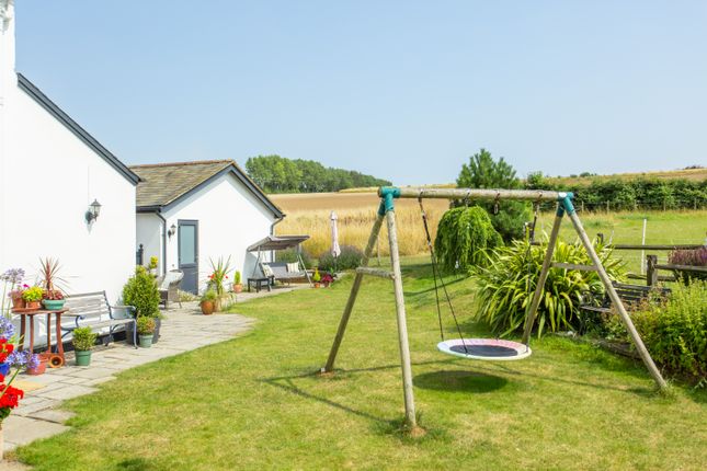 2 Monkton Court Cottages,, The Green, Dover photo 3