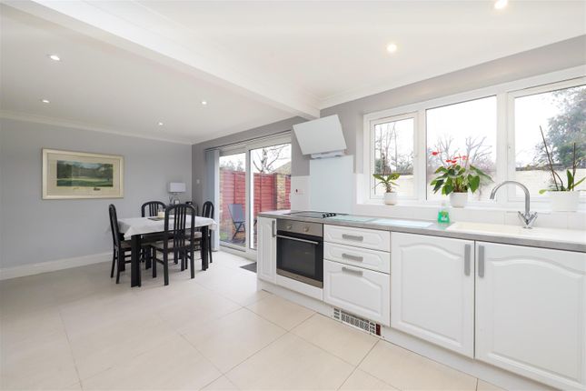 25, Fairway Avenue, West Drayton photo 4
