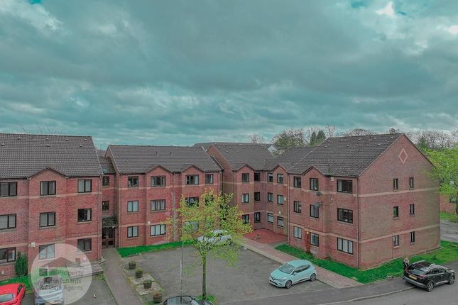 Thumbnail Flat for sale in Mahon Court, Moodiesburn, Glasgow