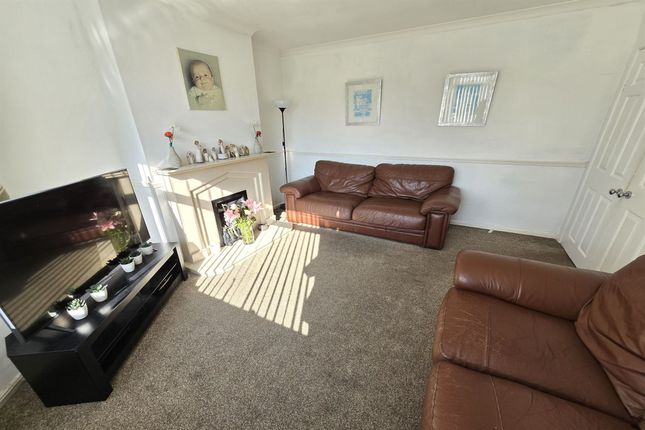 15 Faulkner Drive, Altrincham photo 4