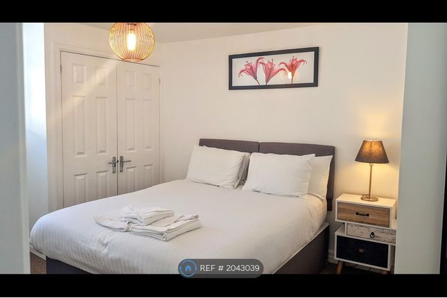 Flat to rent in West Street, Exeter