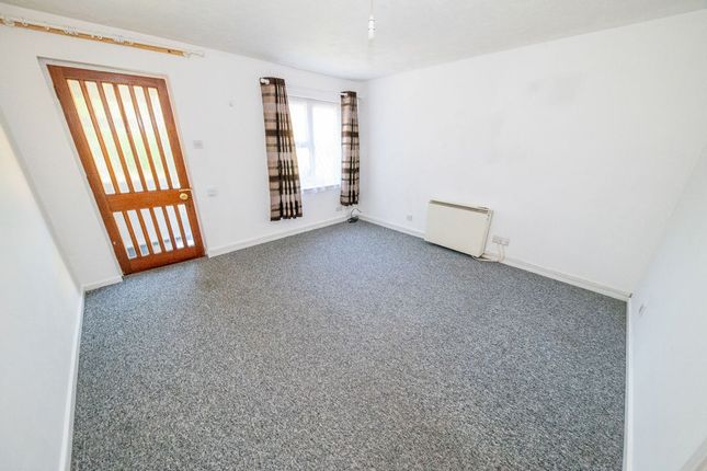 28, Arragon Court, Waterlooville photo 3