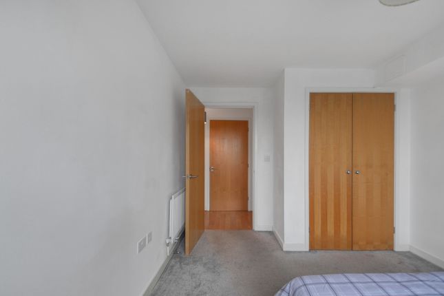 Bedroom 1_Pic_4.Jpg