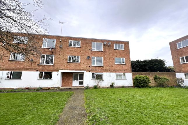 Thumbnail Flat to rent in Farleigh Road, Pershore, Worcestershire