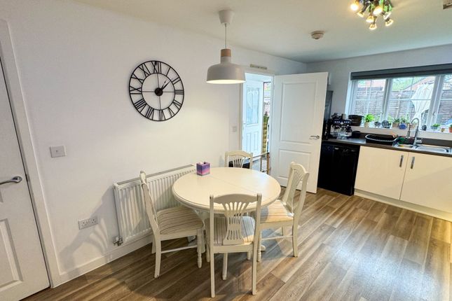 16, Batt Drive, Taunton photo 4