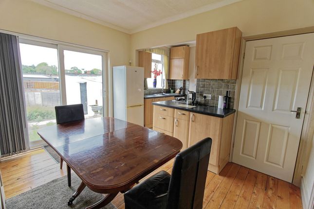 156 Harborough Road, Leicester photo 4