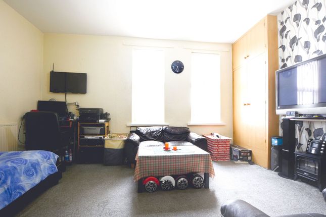 237 East Park Road, Leicester photo 3