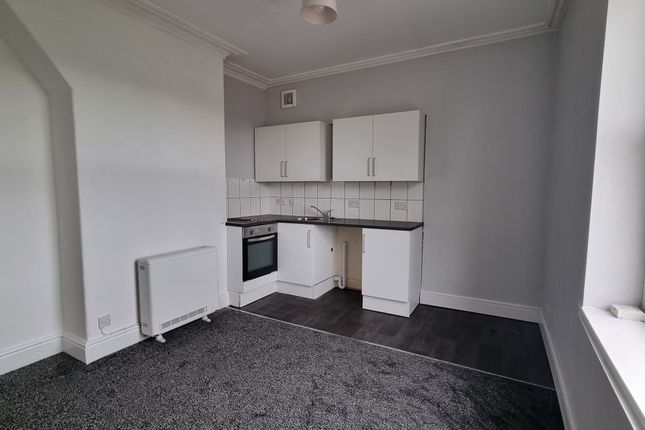 Flat 3, 36 Highfield Park, Rhyl photo 2