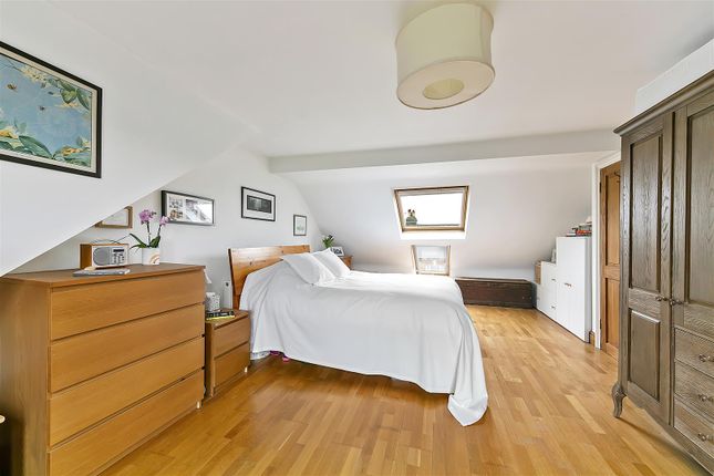 Maisonette for sale in Heathfield South, Twickenham