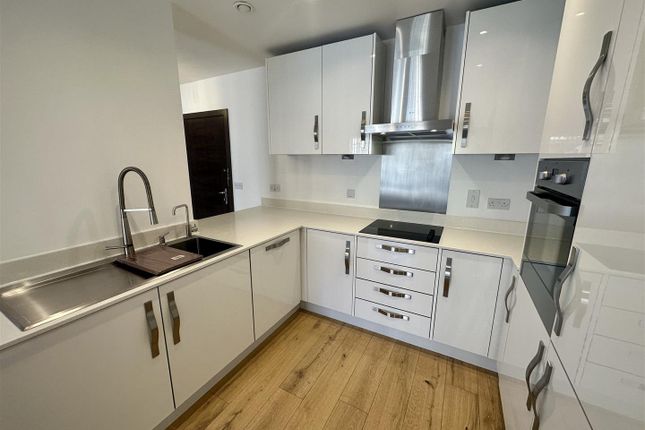 Thumbnail Flat to rent in Hepworth House, Harlow, Essex