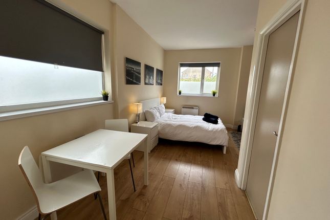 Flat A 223, Newport Road, Cardiff photo 4