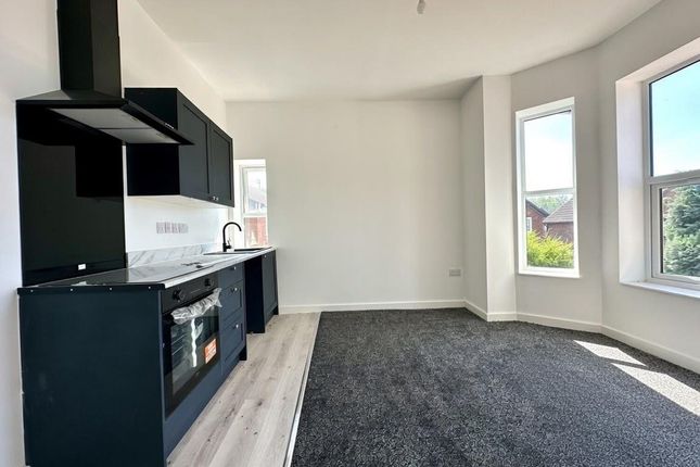 Flat 7, 133, Cheadle Old Road, Stockport photo 4