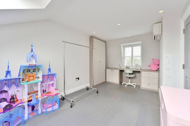 Semi-detached house to rent in Princes Road, South Park Gardens, London