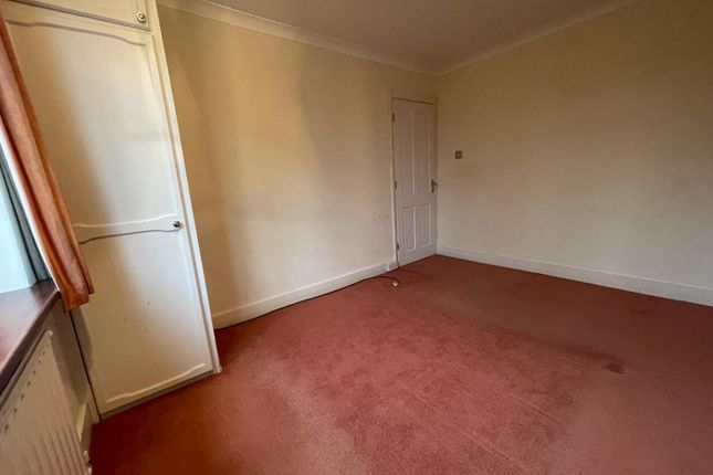Terraced house to rent in Lyndhurst Avenue, Pinner
