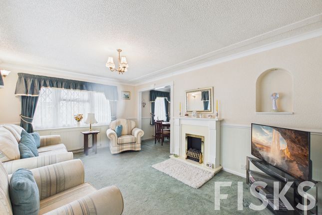 7, Kingsleigh Park Homes, Benfleet photo 2