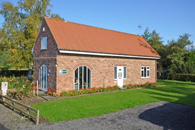 Thumbnail Bungalow to rent in The Bungalow, Stockton Lane, York